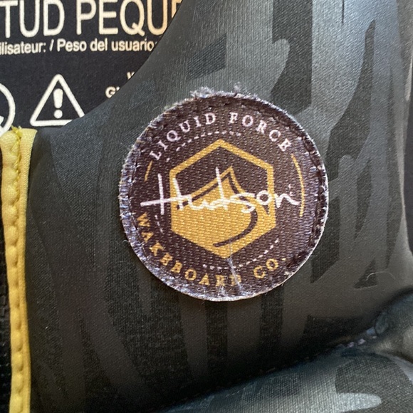 Hudson Liquid Force Wakeboarding Jacket - Picture 2 of 5